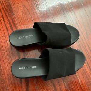 Women's Madden Girl Slip On Shoes Size 7